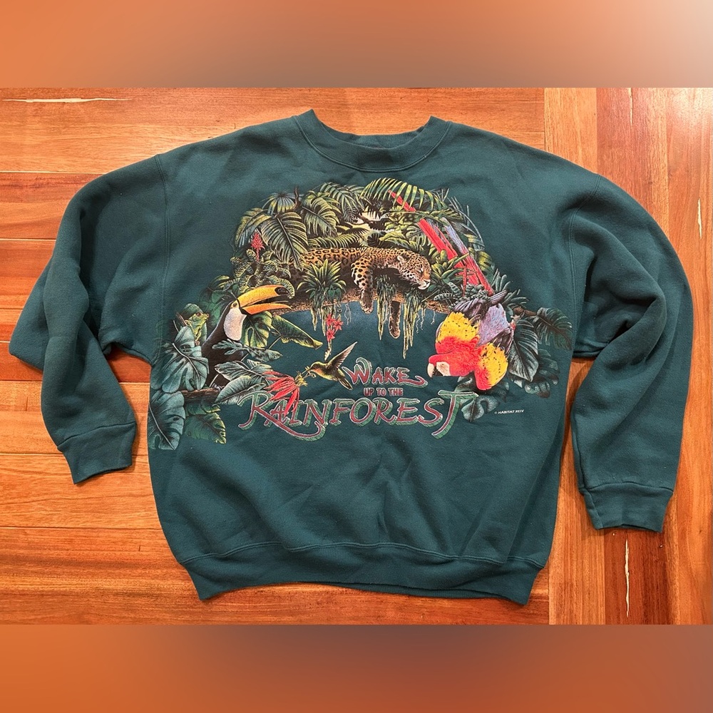 Wake up to the rainforest.‎ Habitat sweatshirt. XL
